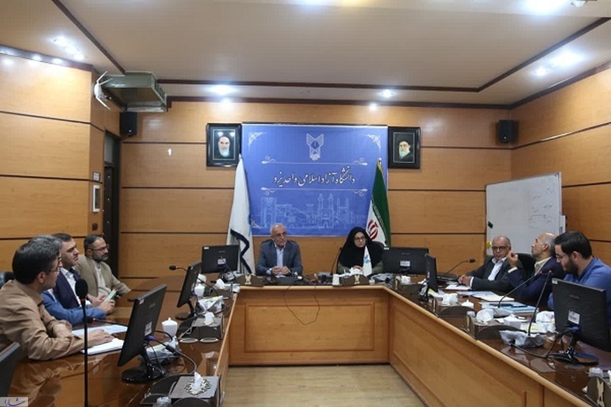 رئیس دانشگاه آزاد یزد: روابط‌عمومی‌ها فعالیت رسانه‌ای خلاق و کم‌هزینه را دنبال کنند